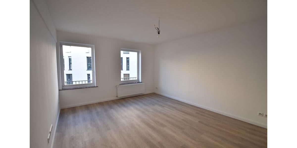 Dachgeschoßwohnung Düsseldorf - 2 Zimmer, 59 m&sup2;, 1.045&euro; | Angebot:22051325