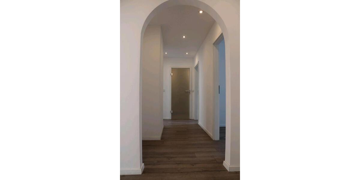 Hochparterre Düsseldorf Niederkassel - 3.5 Zimmer, 82 m&sup2;, 540.000&euro; | Angebot:26023909