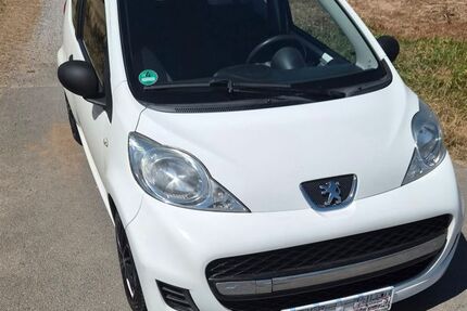 Peugeot 107 145.000 km 2.100 &euro; Viersen 41751
