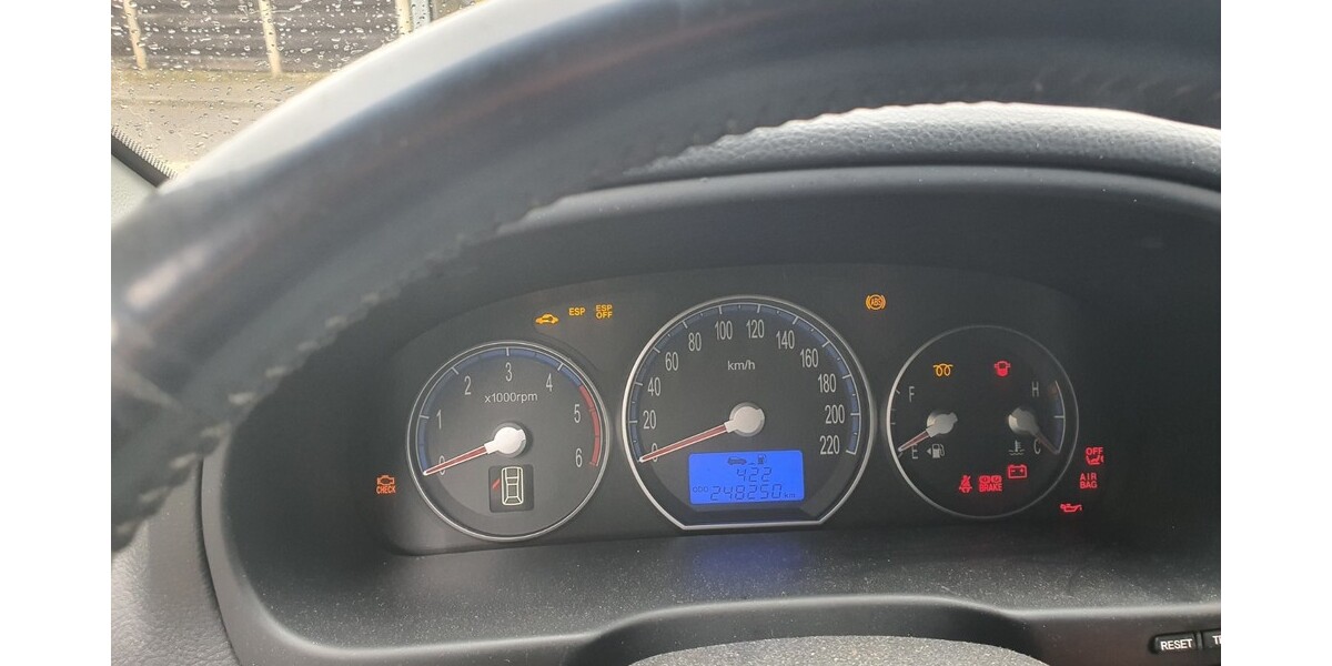 Hyundai Santa Fe 248.250 km 1.700 &euro; Bedburg 50181