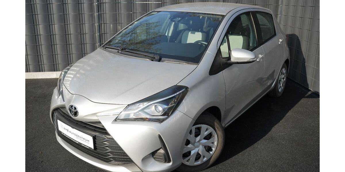 Toyota Yaris 87.838 km 8.499 &euro; Dormagen 41539