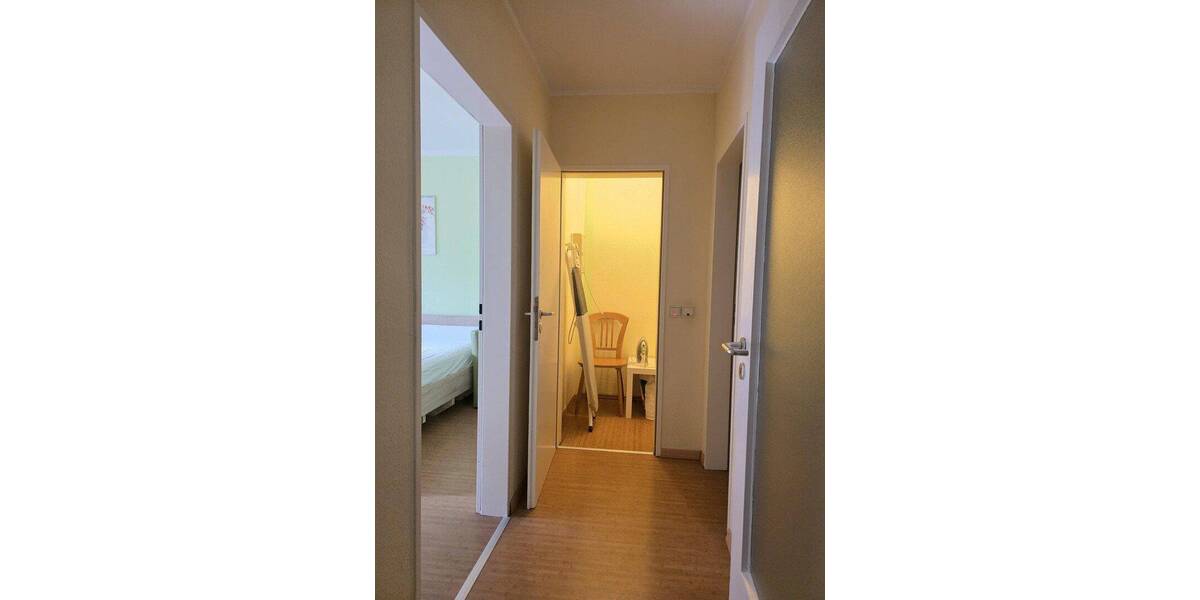 Etagenwohnung Düsseldorf Wersten - 2 Zimmer, 70 m&sup2;, 1.250&euro; | Angebot:26886504