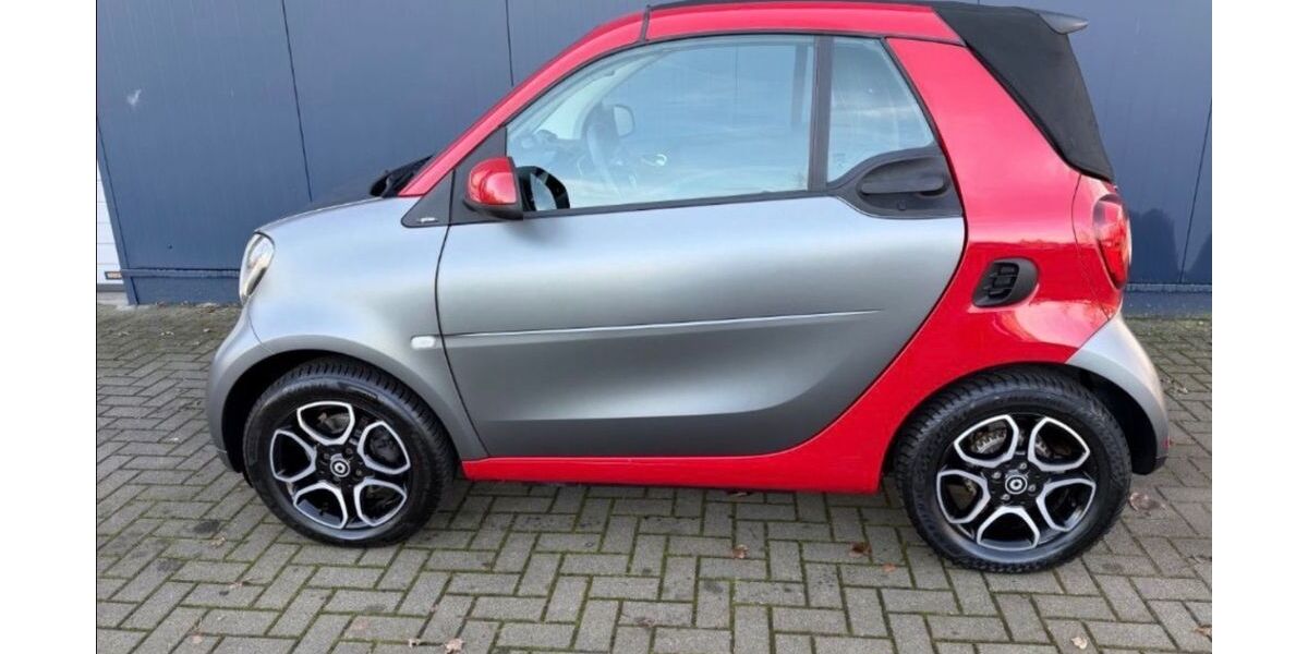 Smart ForTwo 90.000 km 14.900 &euro; Düsseldorf 40215