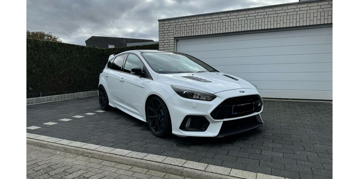 Ford Focus 68.000 km 30.000 &euro; Erkelenz 41812