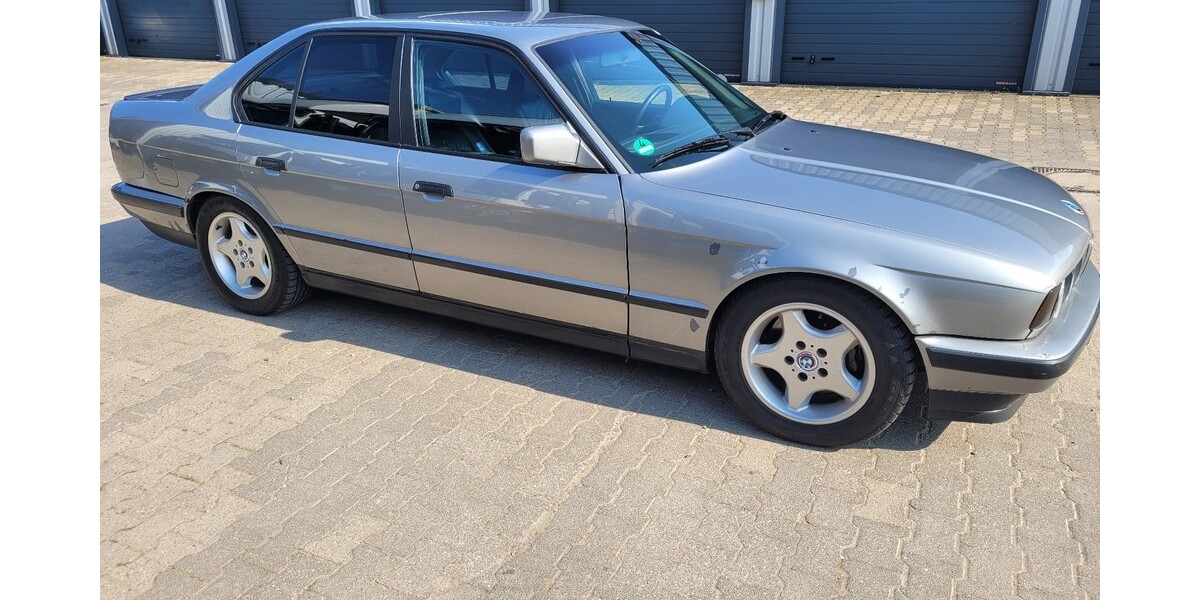 BMW E34 299.960 km 5.400 &euro; Duisburg 47051