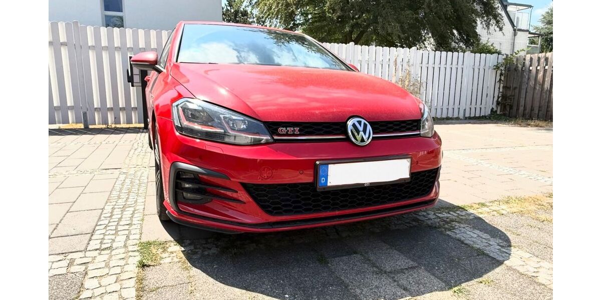 VW Golf 86.000 km 20.250 &euro; Düsseldorf 40474