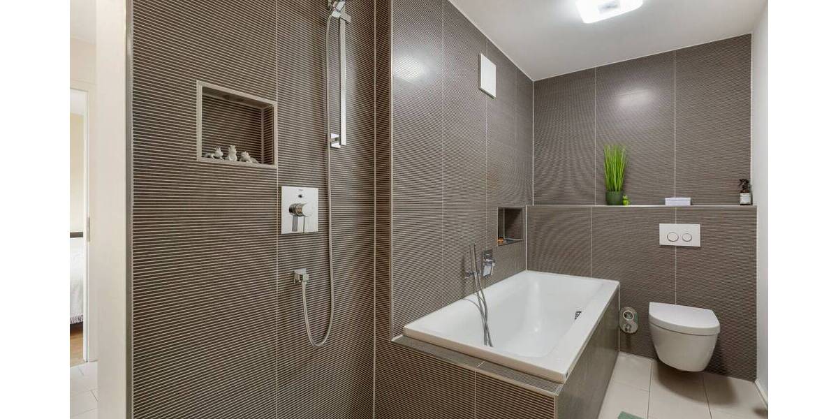 Etagenwohnung Düsseldorf Düsseltal - 2 Zimmer, 106 m&sup2;, 680.000&euro; | Angebot:25686884