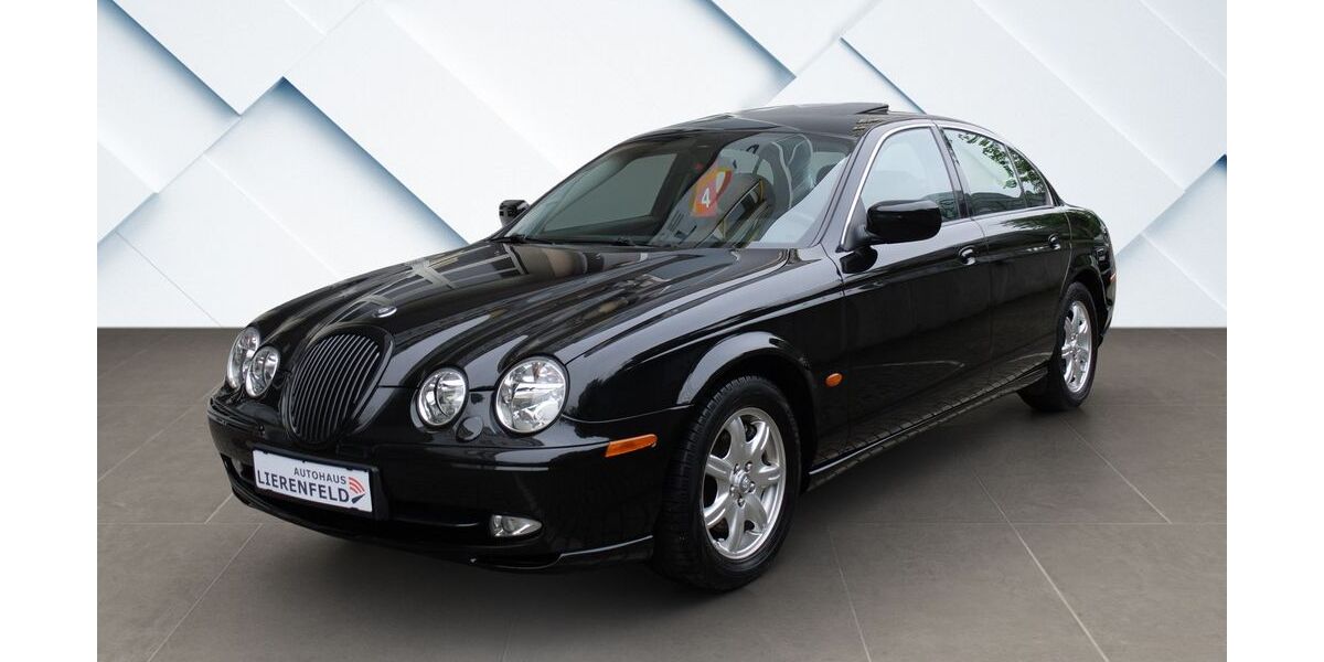 Jaguar S-Type 85.487 km 9.990 &euro; Düsseldorf 40231