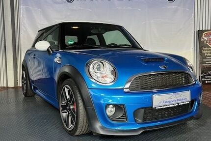 Mini John Cooper Works 99.800 km 13.990 &euro; Duisburg 47269