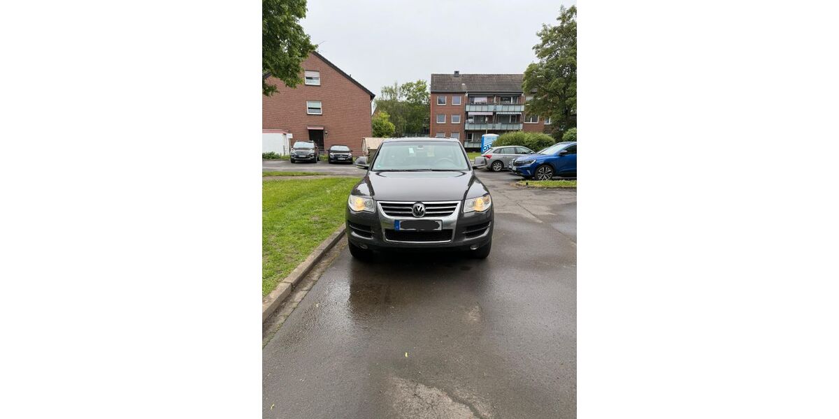 VW Touareg 363.000 km 3.900 &euro; Duisburg 47178