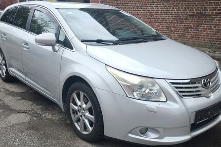 Toyota Avensis 220.000 km 6.799 &euro; Mönchengladbach 41065