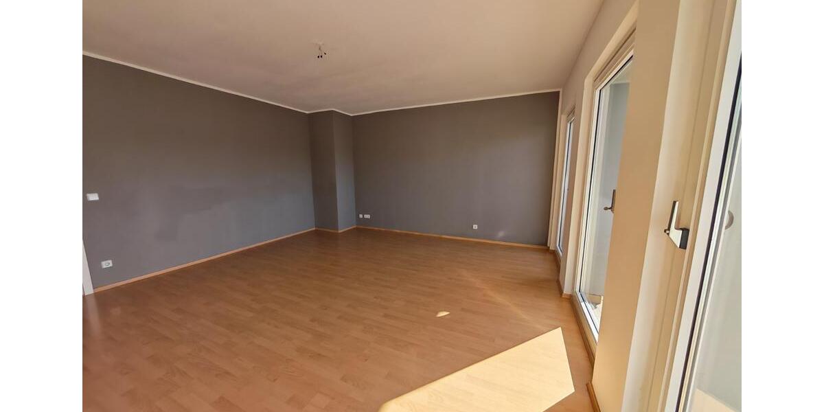 Etagenwohnung Duisburg Huckingen - 2 Zimmer, 70 m&sup2;, 649&euro; | Angebot:25402960
