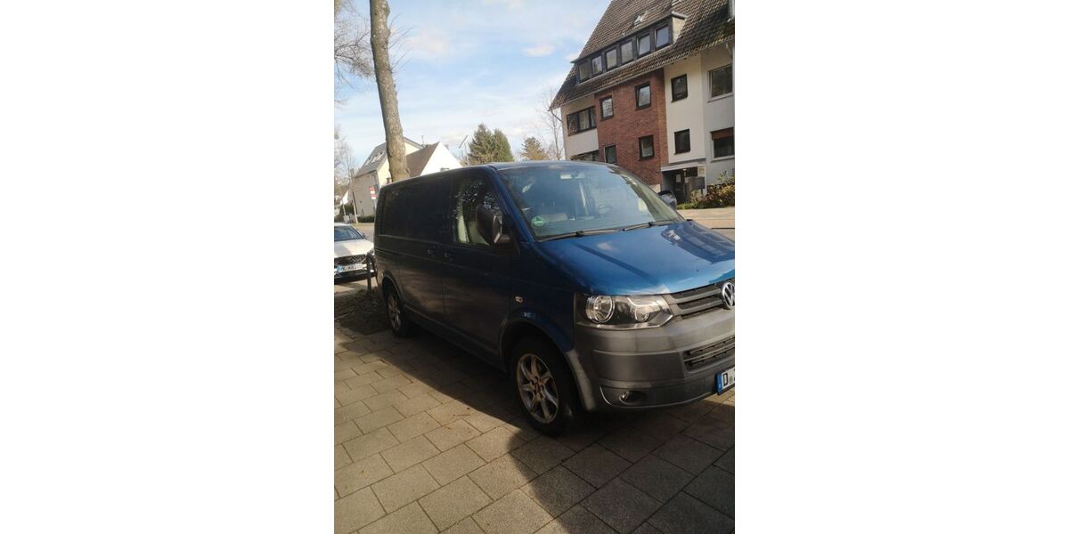 VW T5 Transporter 160.500 km 9.750 &euro; Düsseldorf 40627