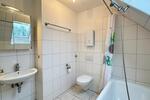 Dachgeschoßwohnung Krefeld Hülser Berg - 3 Zimmer, 57 m&sup2;, 800&euro; | Angebot:26365970