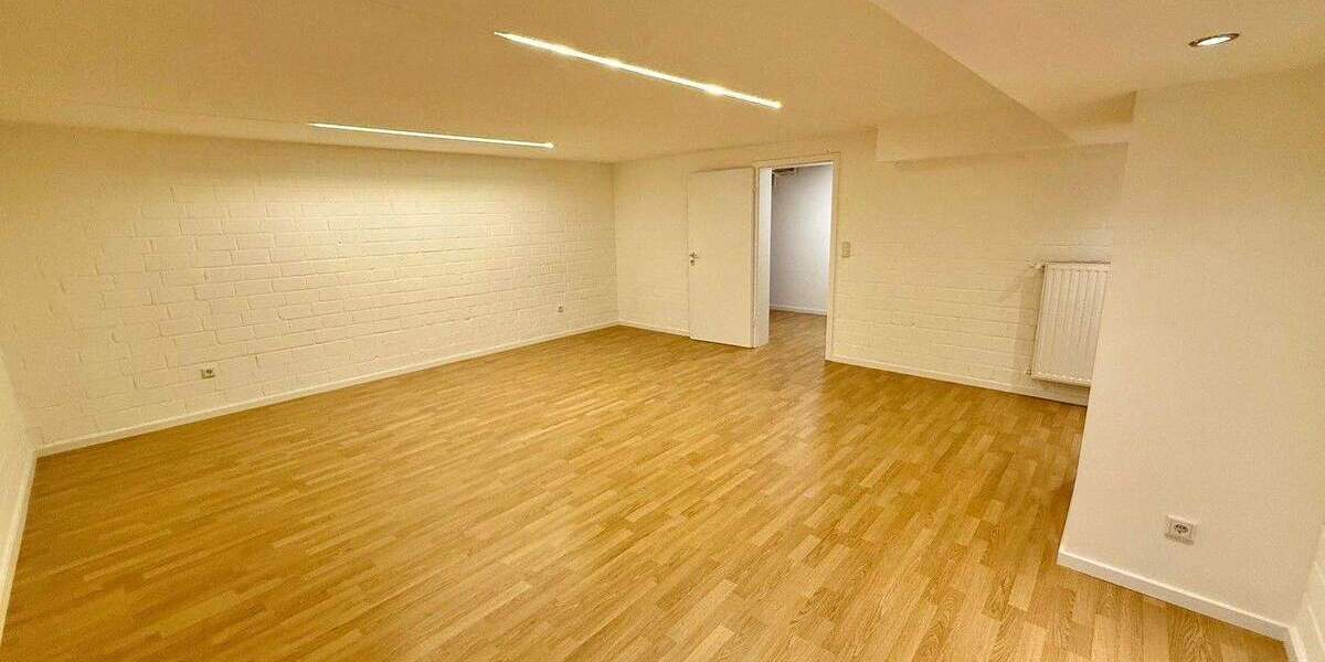 Doppelhaushälfte Düsseldorf Kaiserswerth - 8 Zimmer, 213 m&sup2;, 1.680.000&euro; | Angebot:25728281