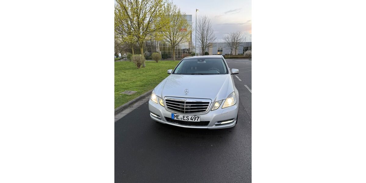 Mercedes-Benz E 350 283.000 km 10.000 &euro; Ratingen 40885