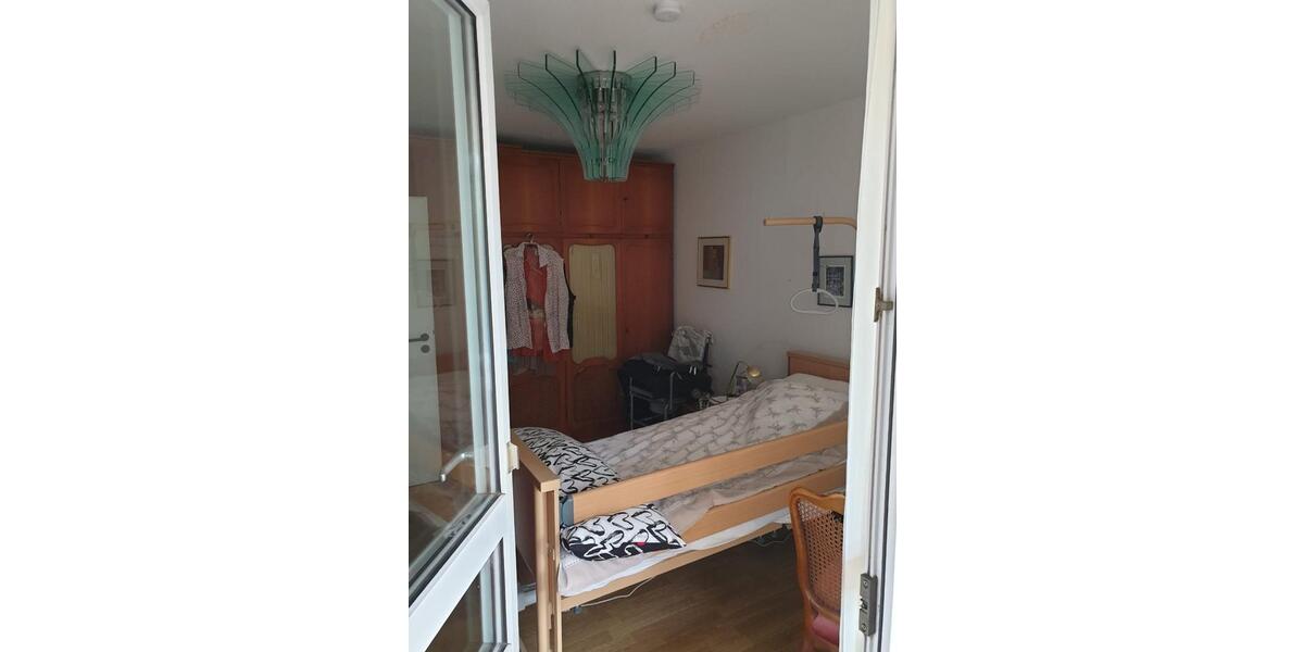 Etagenwohnung Neuss - 3 Zimmer, 93 m&sup2;, 325.000&euro; | Angebot:24751834