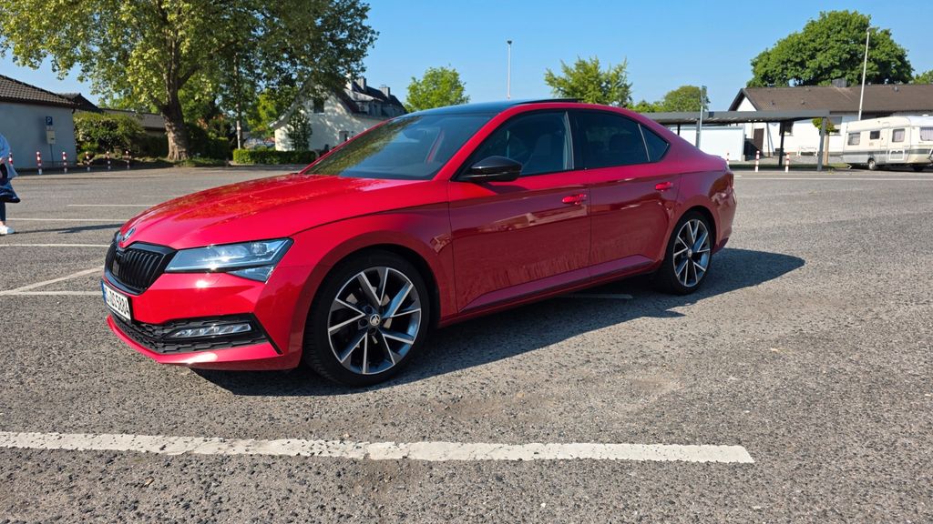 Skoda Superb 112.300 km 24.300 &euro; Wegberg 41844