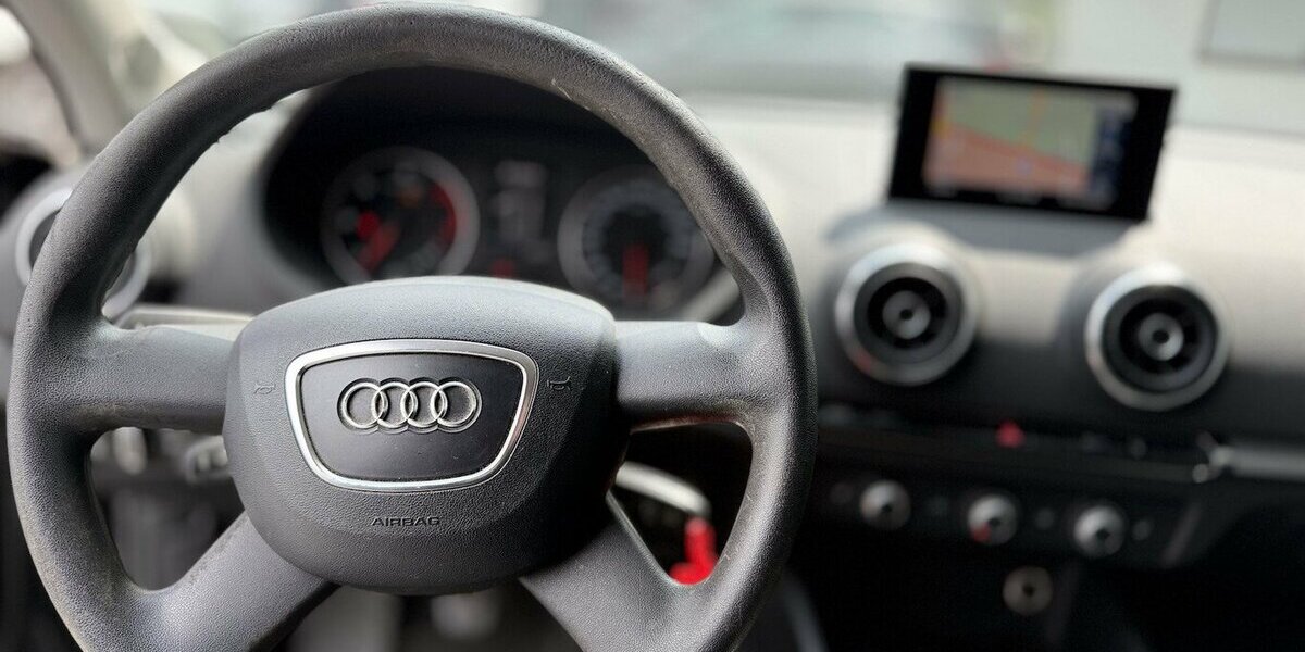 Audi A3 / Attraction / Sportback / Klima / NAVI 130.000 km 11.490 &euro; Mönchengladbach 41066