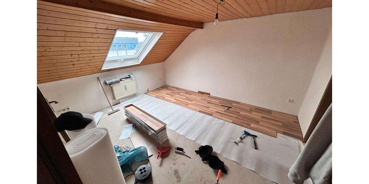 Dachgeschoßwohnung Krefeld Dießem - 2 Zimmer, 45 m&sup2;, 630&euro; | Angebot:26560455