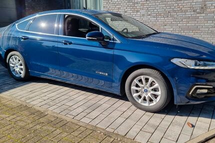Ford Mondeo 81.671 km 15.990 &euro; Grevenbroich 41517