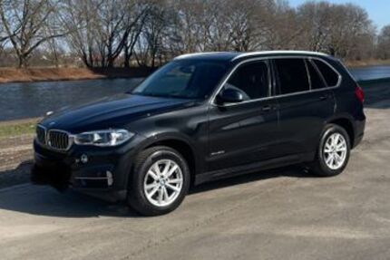 BMW X5 98.000 km 25.750 &euro; Mülheim an der Ruhr 45475