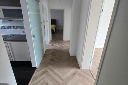 Wohnung Krefeld Dießem - 4 Zimmer, 84 m&sup2;, 1.100&euro; | Angebot:27625920