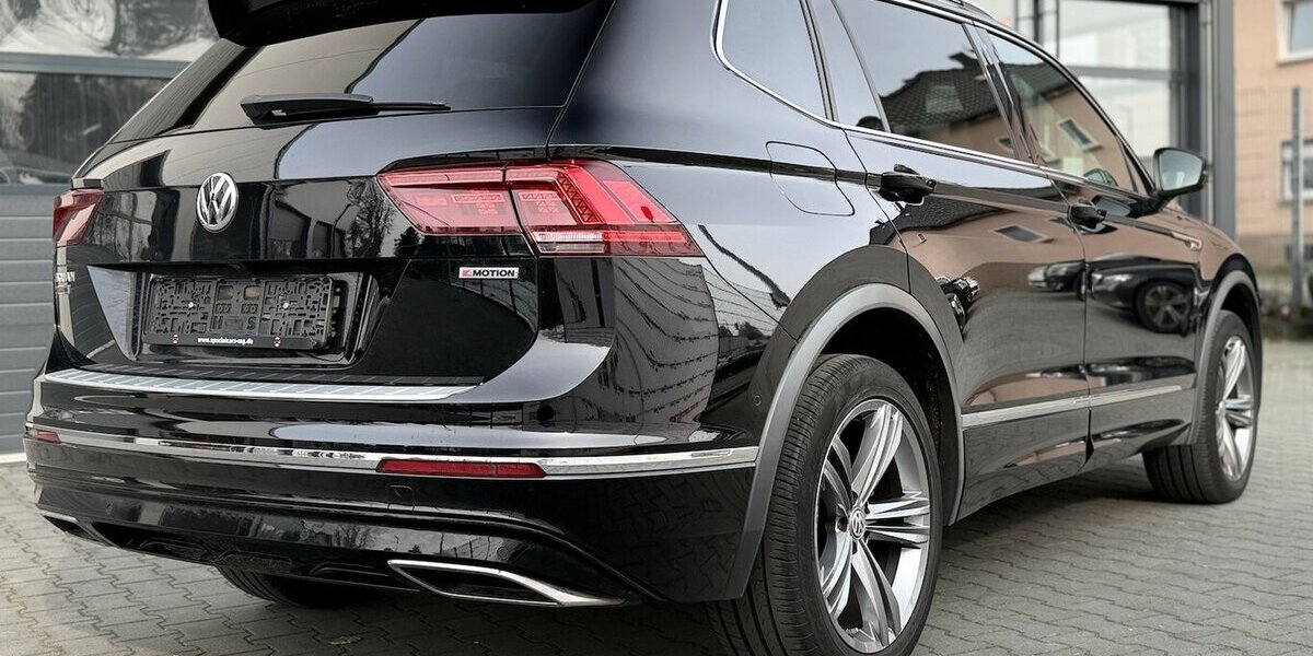VW Tiguan Allspace R-LIne / 4Motion / Pano / Memory 99.000 km 33.490 &euro; Mönchengladbach 41066