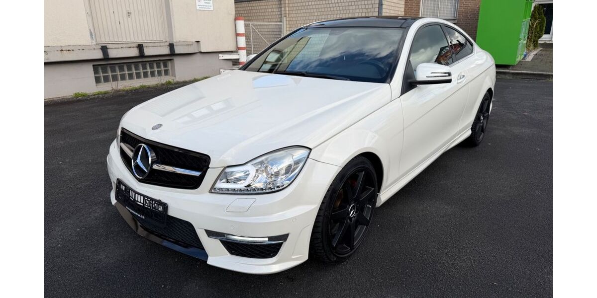 Mercedes-Benz C 350 175.051 km 12.990 &euro; Düsseldorf 40221