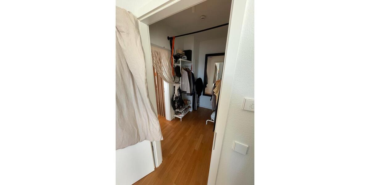 Einfamilienhaus Düsseldorf Oberbilk - 2 Zimmer, 84 m&sup2;, 1.618&euro; | Angebot:27585622