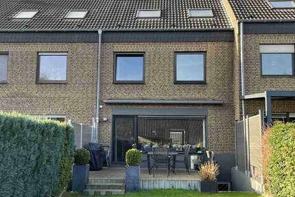 Haus Moers - 4 Zimmer, 140 m&sup2;, 358.000&euro; | Angebot:25440099