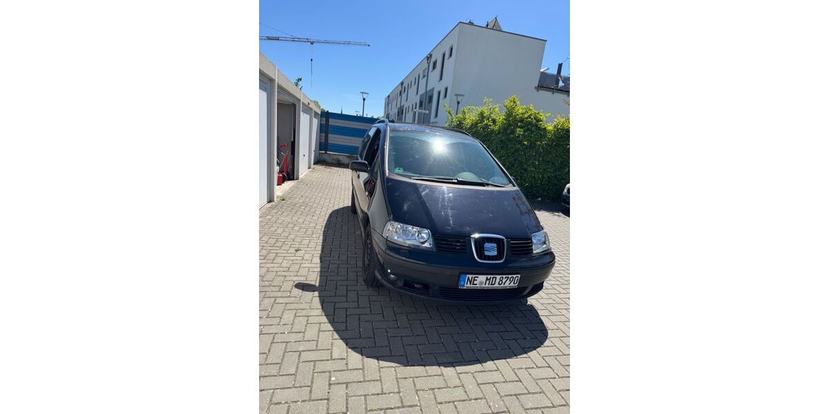 Seat Alhambra 201.668 km 3.700 &euro; Willich 47877