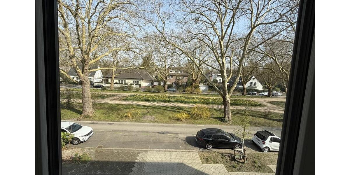 Etagenwohnung Mönchengladbach Nord - 3 Zimmer, 114 m&sup2;, 1.600&euro; | Angebot:25859709