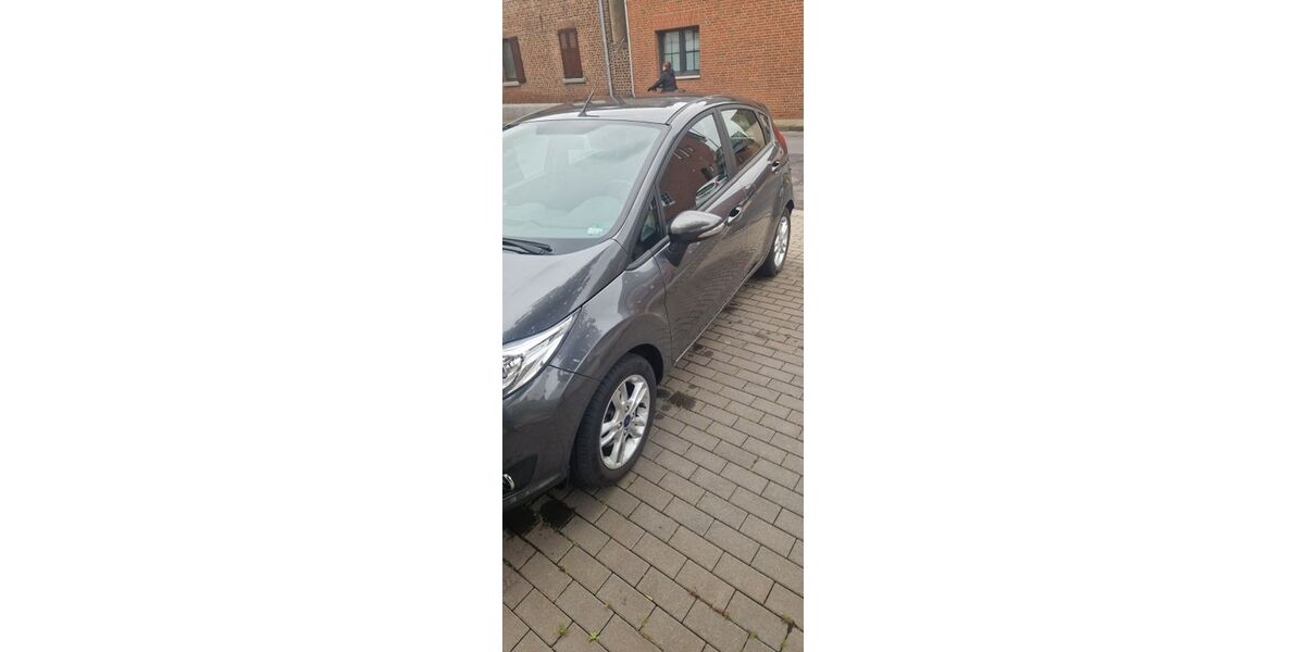 Ford Fiesta 66.300 km 7.500 &euro; Neuss 41472