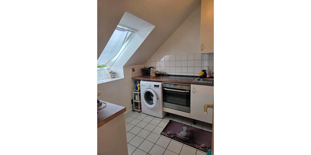 Dachgeschoßwohnung Krefeld Benrad - 2 Zimmer, 65 m&sup2;, 550&euro; | Angebot:26665400