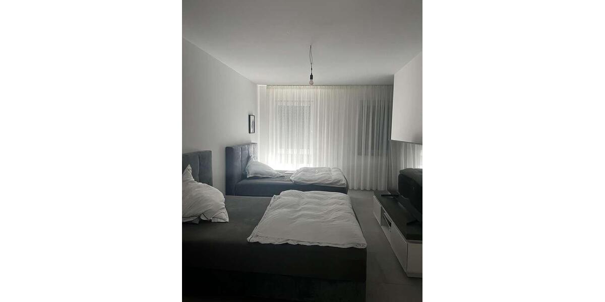 Doppelhaushälfte Mönchengladbach Süd - 4 Zimmer, 130 m&sup2;, 1.950&euro; | Angebot:27615759