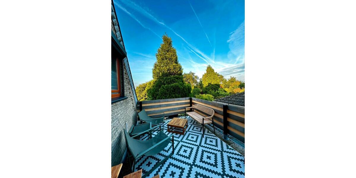 Dachgeschoßwohnung Grefrath - 990&euro; | Angebot:25931881