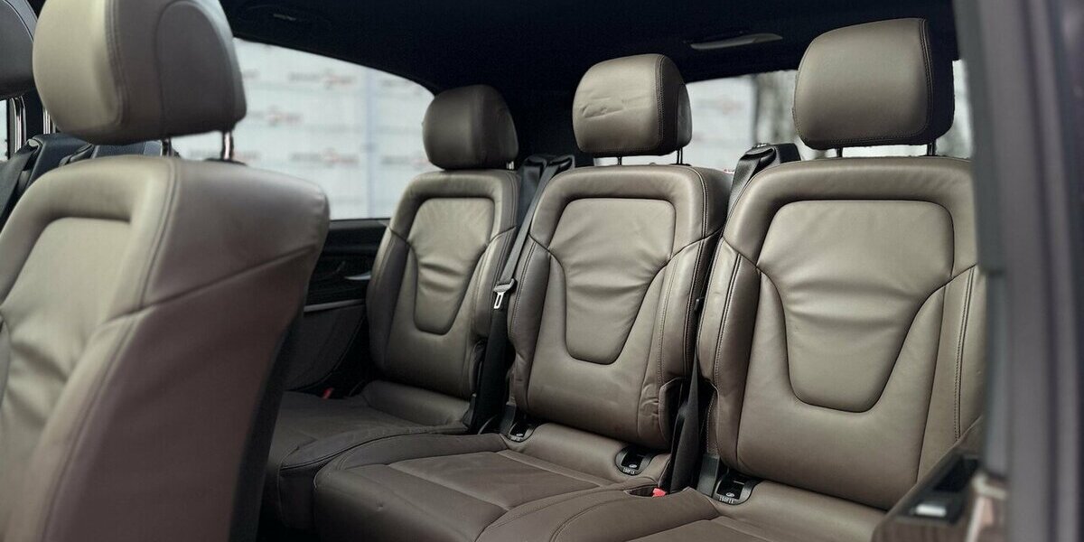 Mercedes-Benz V 300 d lang /4matic/ AMG / 8 Sitze/Pano/ El.tür 55.000 km 59.900 &euro; Mönchengladbach 41066