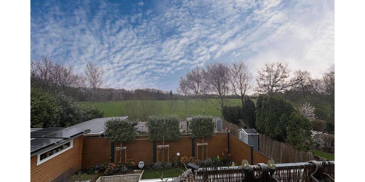Etagenwohnung Moers Kapellen-Mitte - 3 Zimmer, 110 m&sup2;, 289.000&euro; | Angebot:26092484