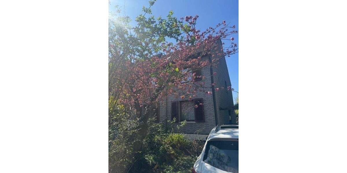 Doppelhaushälfte Mülheim an der Ruhr Styrum - 8 Zimmer, 143 m&sup2;, 349.000&euro; | Angebot:25683303