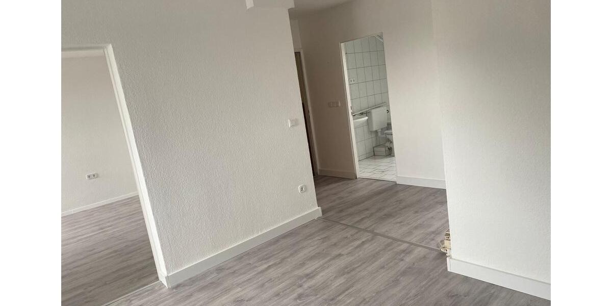 Dachgeschoßwohnung Duisburg Essenberg - 2 Zimmer, 600&euro; | Angebot:22551249