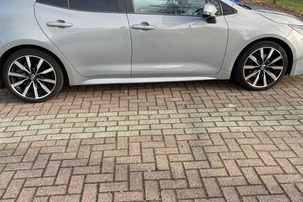 Toyota Corolla 69.800 km 20.500 &euro; krefeld 47804