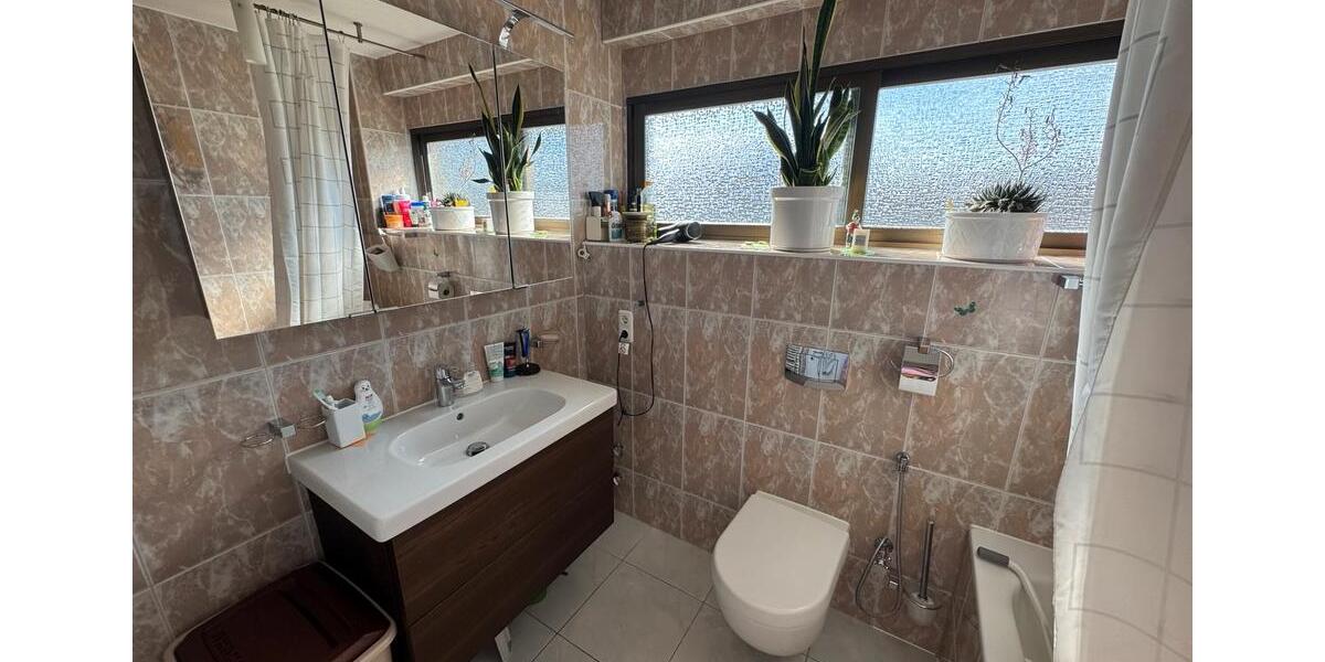 Einfamilienhaus Willich - 5 Zimmer, 4 m&sup2;, 2.800&euro; | Angebot:26645782