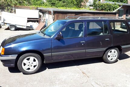 Opel Kadett 224.245 km 2.999 &euro; Neuss 41462