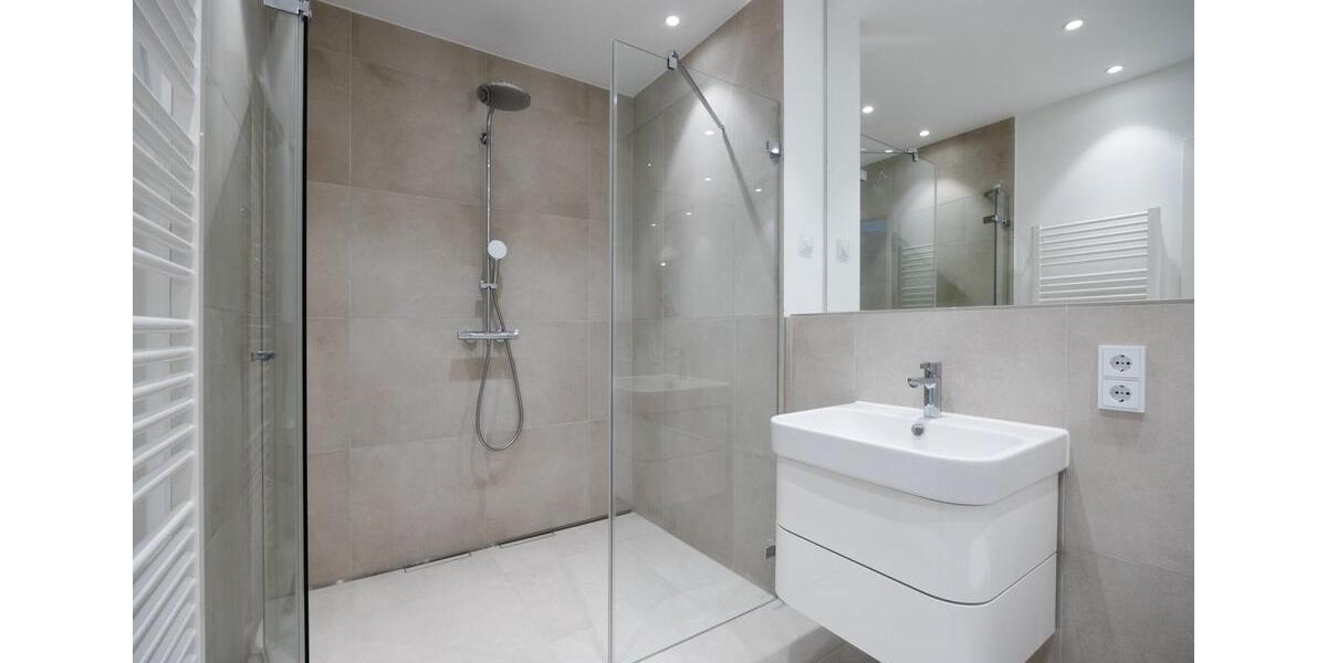 Etagenwohnung Düsseldorf Heerdt - 4 Zimmer, 102 m&sup2;, 2.754&euro; | Angebot:26503883