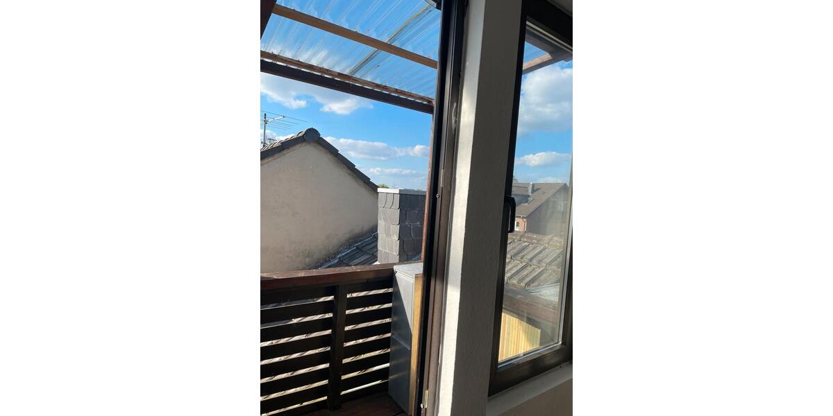 Dachgeschoßwohnung Mönchengladbach Süd - 3 Zimmer, 79 m&sup2;, 600&euro; | Angebot:26669617