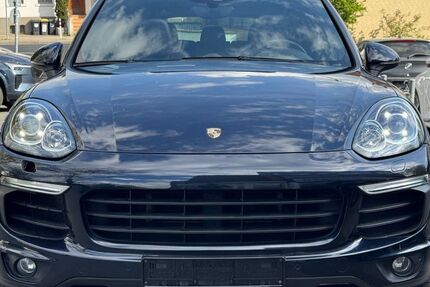 Porsche Cayenne 242.900 km 18.900 &euro; Mülheim an der Ruhr 45478