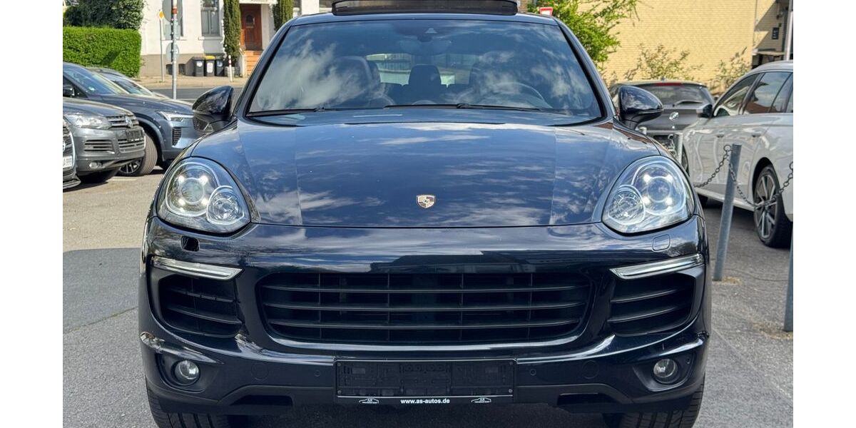 Porsche Cayenne 242.900 km 18.900 &euro; Mülheim an der Ruhr 45478