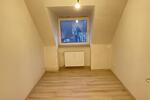 Dachgeschoßwohnung Duisburg Mittelmeiderich - 3 Zimmer, 73 m&sup2;, 619&euro; | Angebot:25722238