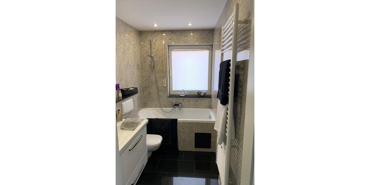 Maisonettenwohnung Grevenbroich - 4 Zimmer, 100 m&sup2;, 1.400&euro; | Angebot:25649468